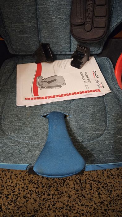 Автокресло Britax-Romer Kidfix II XP Sict для детей с 3 до 12 лет