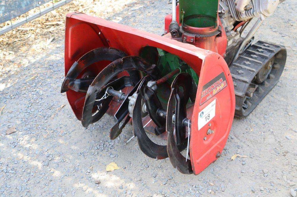 Odśnieżarka na gąsienicach Honda MS 80