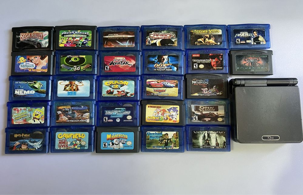 Nintendo Game Boy Advance SP