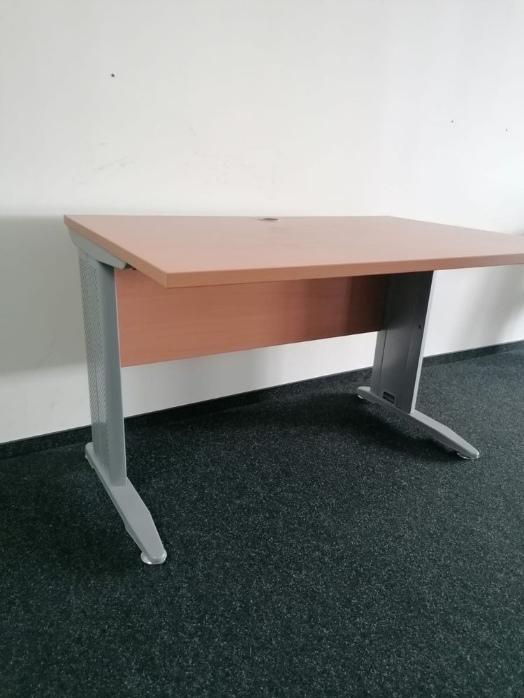 Biurko biurowe 120x80 poleasingowe używane większa ilość
