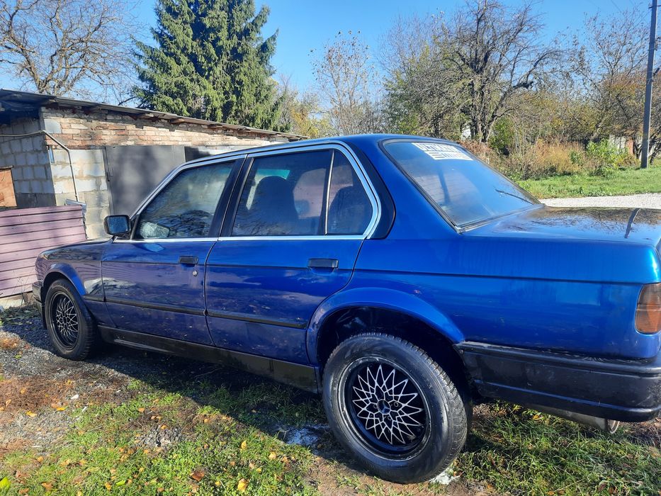 BMW E30 1.8 газ бензин