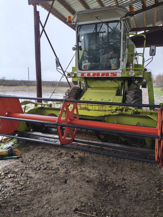 Продаєця комбайн клас домінатор 68