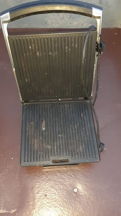 Grill opiekacz  możliwy transport