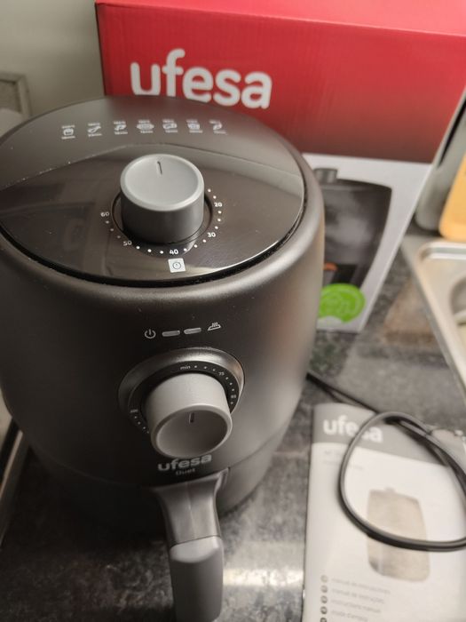 Fritadeira Airfryer Ufesa 2L