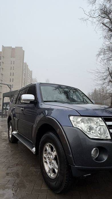 Mitsubishi Pajero Wagon 4
