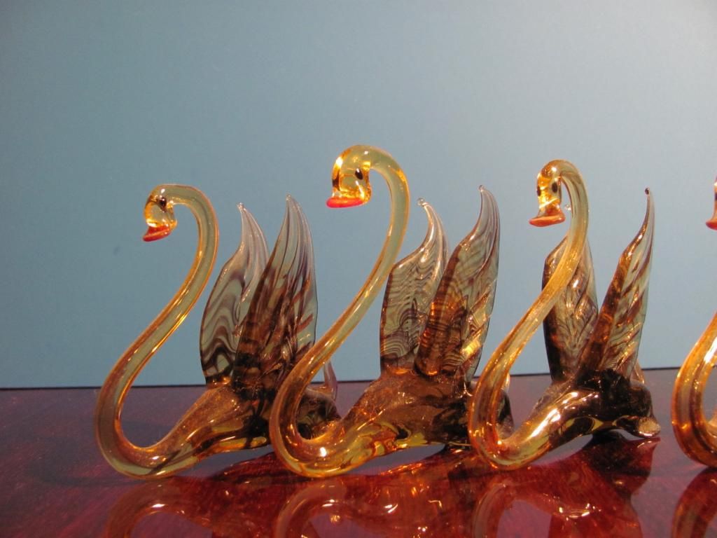 Фигурки фігурки кольорового скла рибка, півень, пава, лебеді