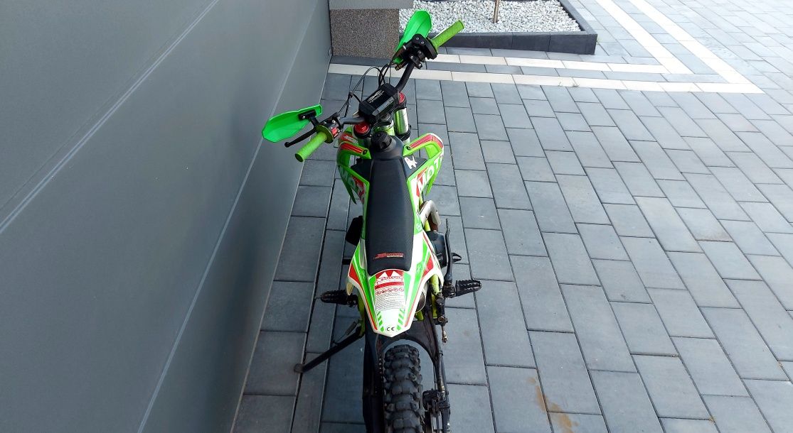 Pit bike x-motos xb 27 125ccm extremeride cross enduro 2021 xtr yamaha
