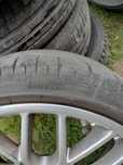 Sprzedam 2 używane opony letnie Pirelli 235x35x19