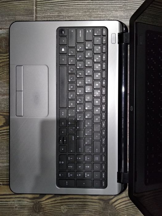HP 15-g024sr, AMD A4-6210, 8 гб, HDD 750 гб, ноутбук