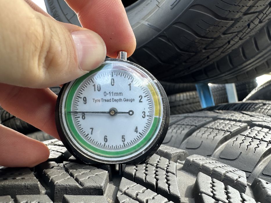 Шини б/у 215/60/17 R17 Goodyear