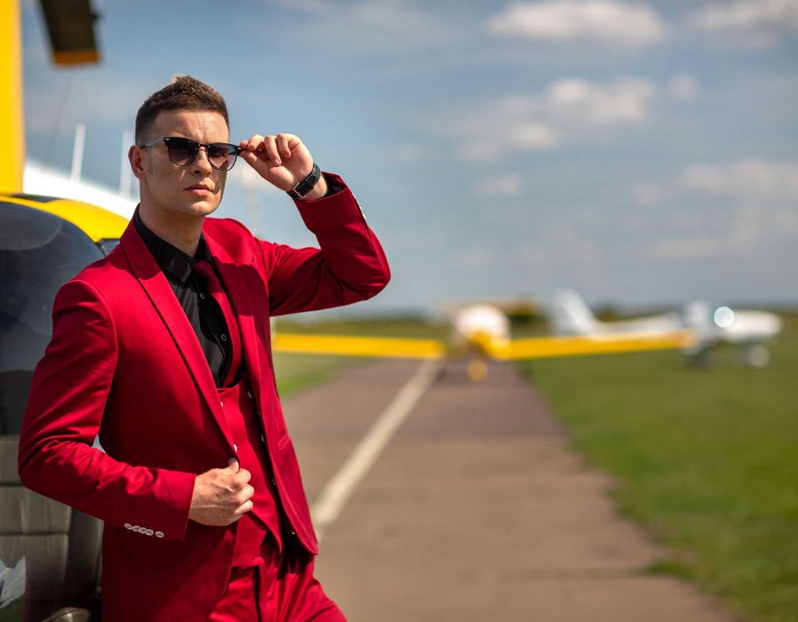 Eleganckie garnitury i płaszcze Twerdowsky – PRODUCENT promocje Poznań