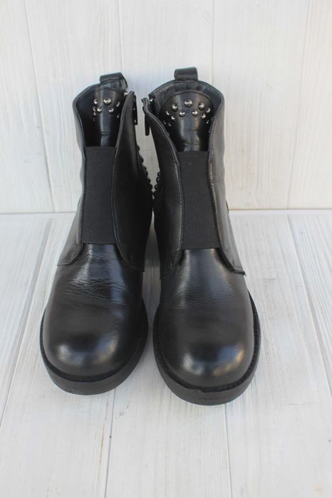 Ботильйони B&Co шкіра Італія 37р черевики ботильоны ботинки