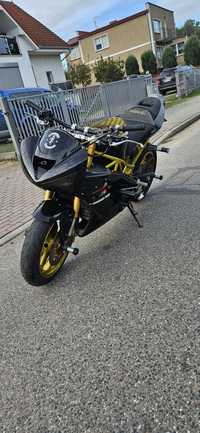 Kawasaki ZX6R 636 Stunt A2