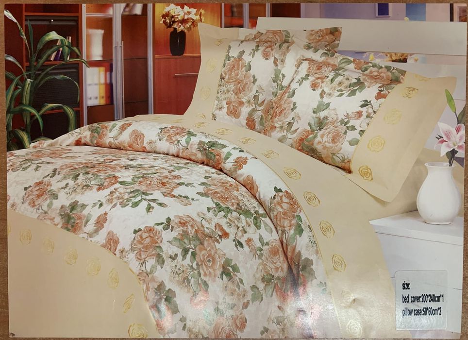 Narzuta RÓŻE HERBACIANE 200 / 240 + poszewki 50 / 60. Import