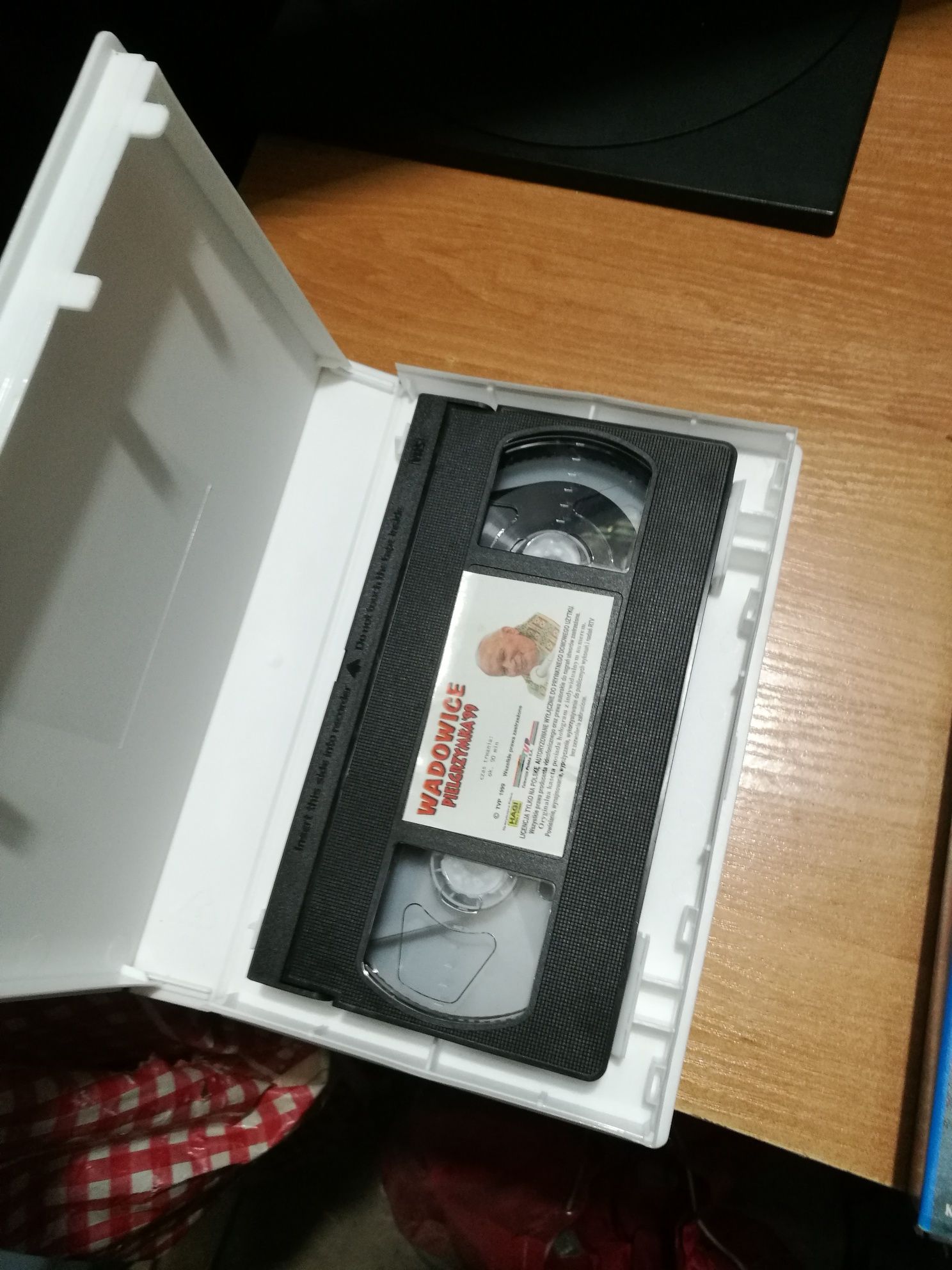 Zestaw kaset VHS Jan Paweł II/wykopki/starocie