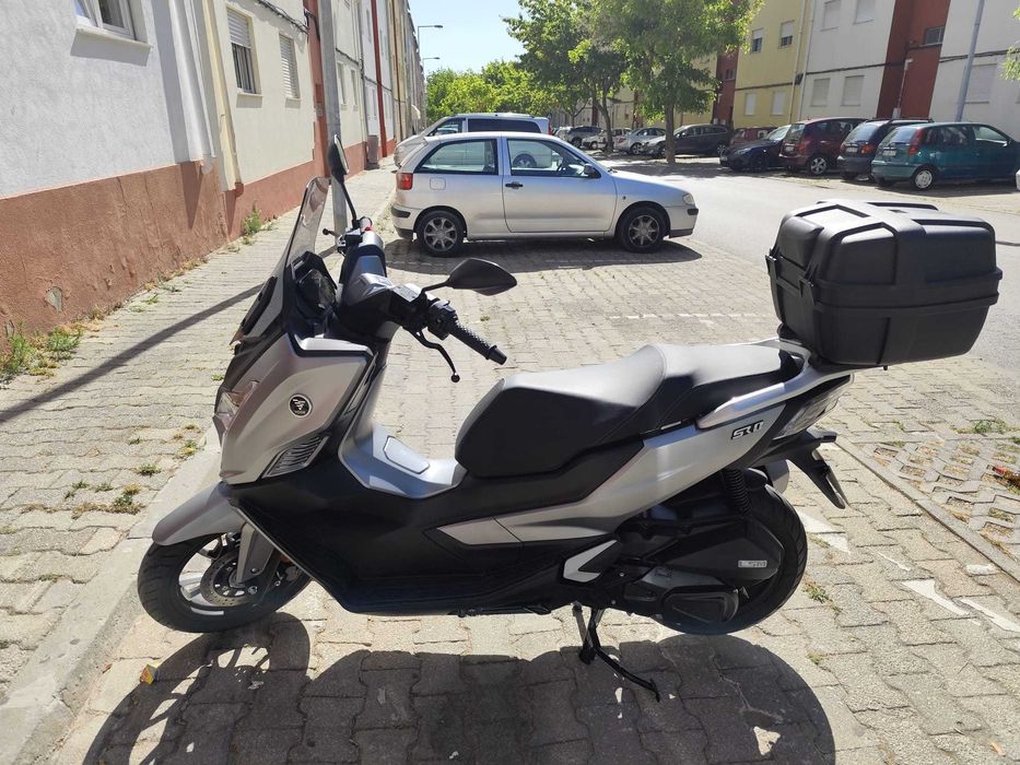 Scooter Voge Sr1 como nova
