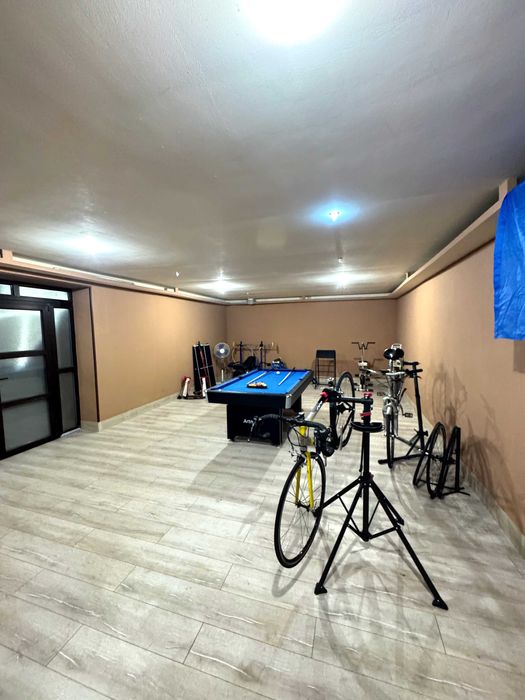 Терміновий продаж будинку 288 кв.м. Мила, Стоянка, Бузова