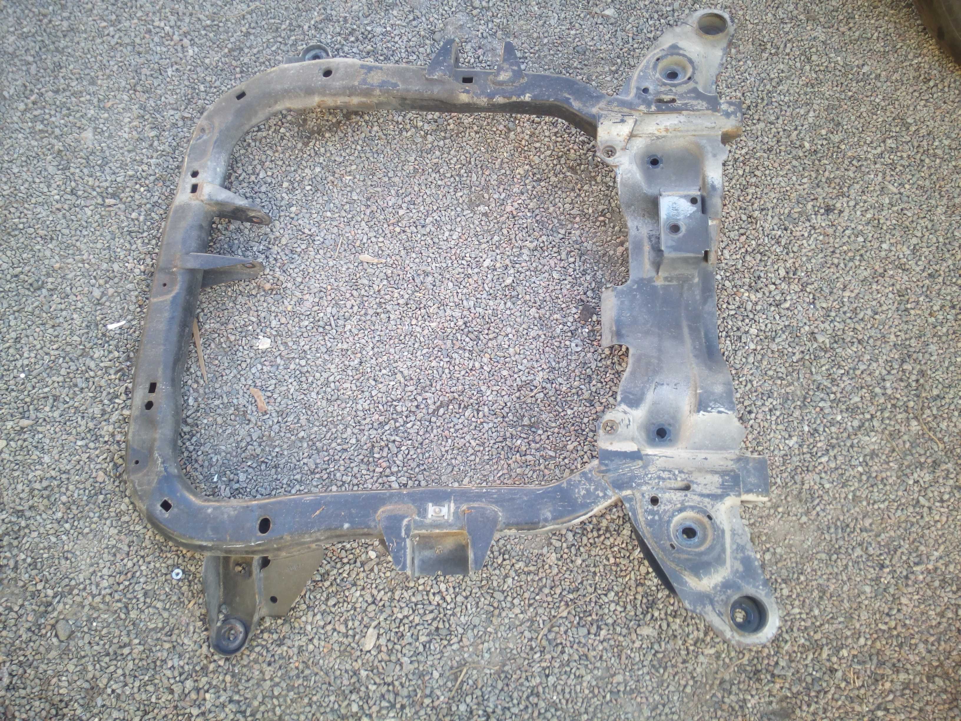 Балка подрамник двигуна Opel Combo Opel Meriva 93174594