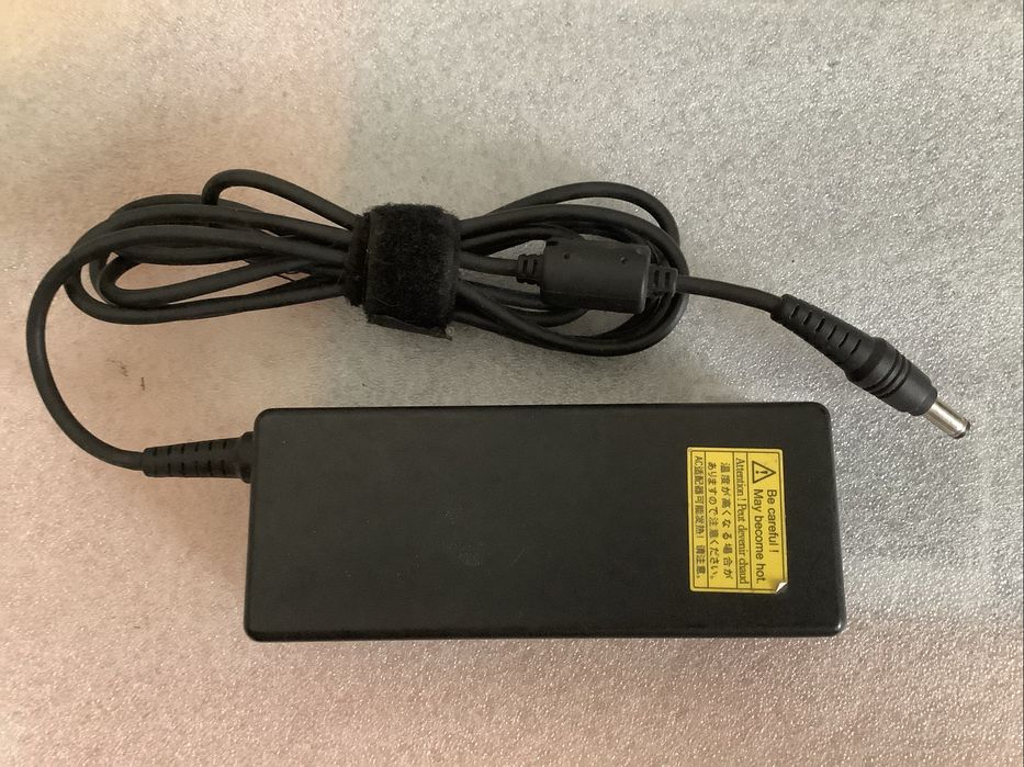 Carregador computador portatil original Toshiba PA3468E-1AC3 19V 3.95A