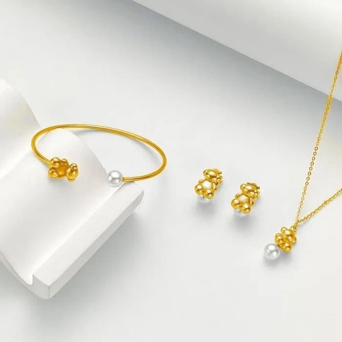 Zestaw bizuteri lancuszek z zawieszka plus kolczyki oraz branzoletka