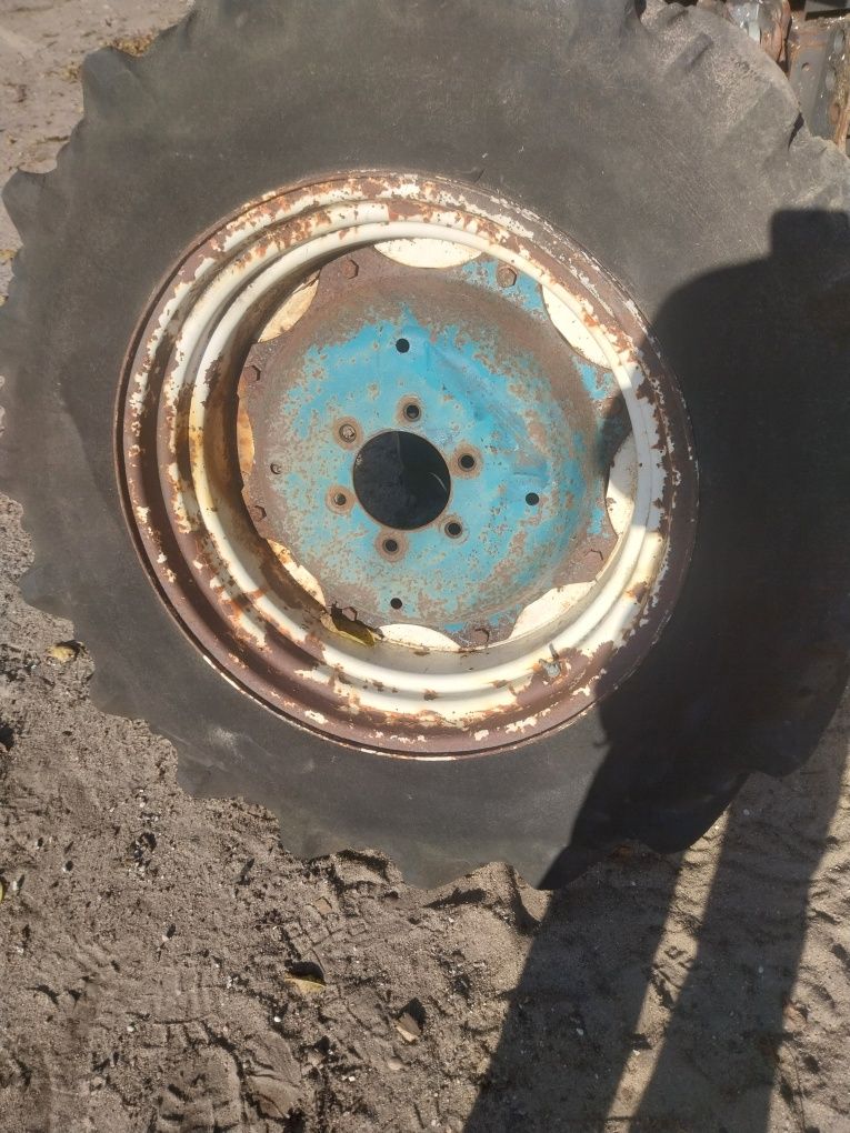 Landini Koła,  Felgi R 30 16.9,