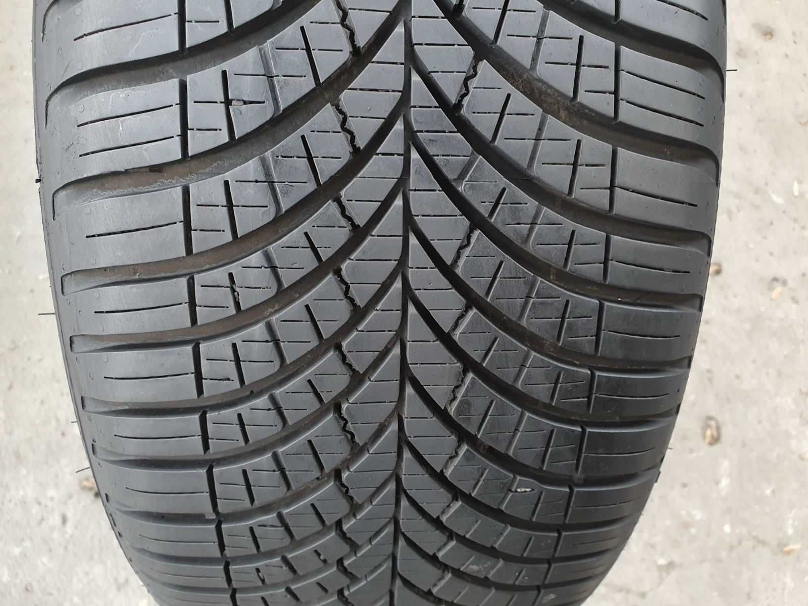 2x Goodyear Vector 4Seasons Gen 3  235/55r17  6,8mm