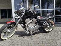 Suzuki Intruder VS1400