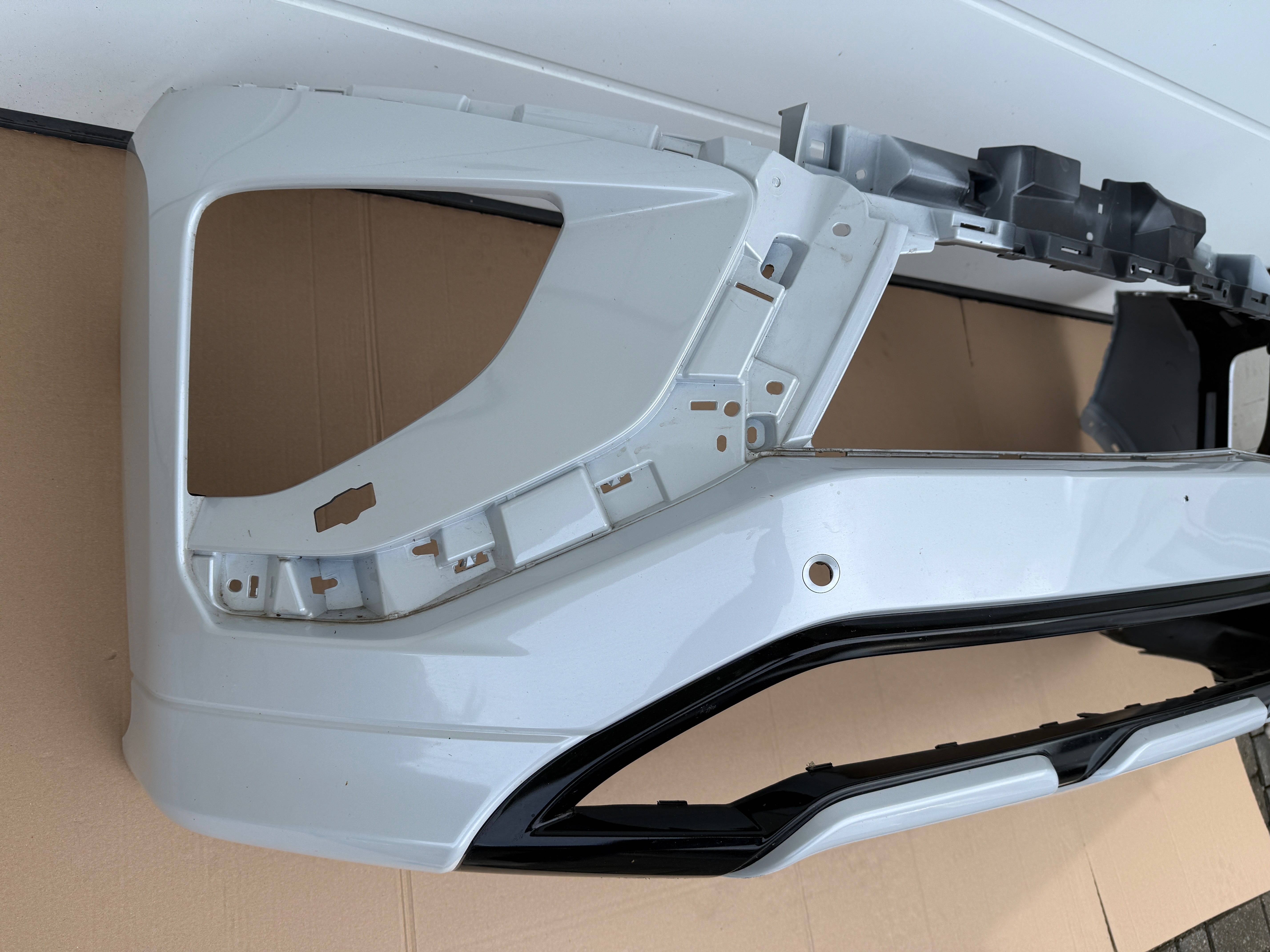 Mitsubishi Eclipse Cross Lift 21- zderzak przedni przód