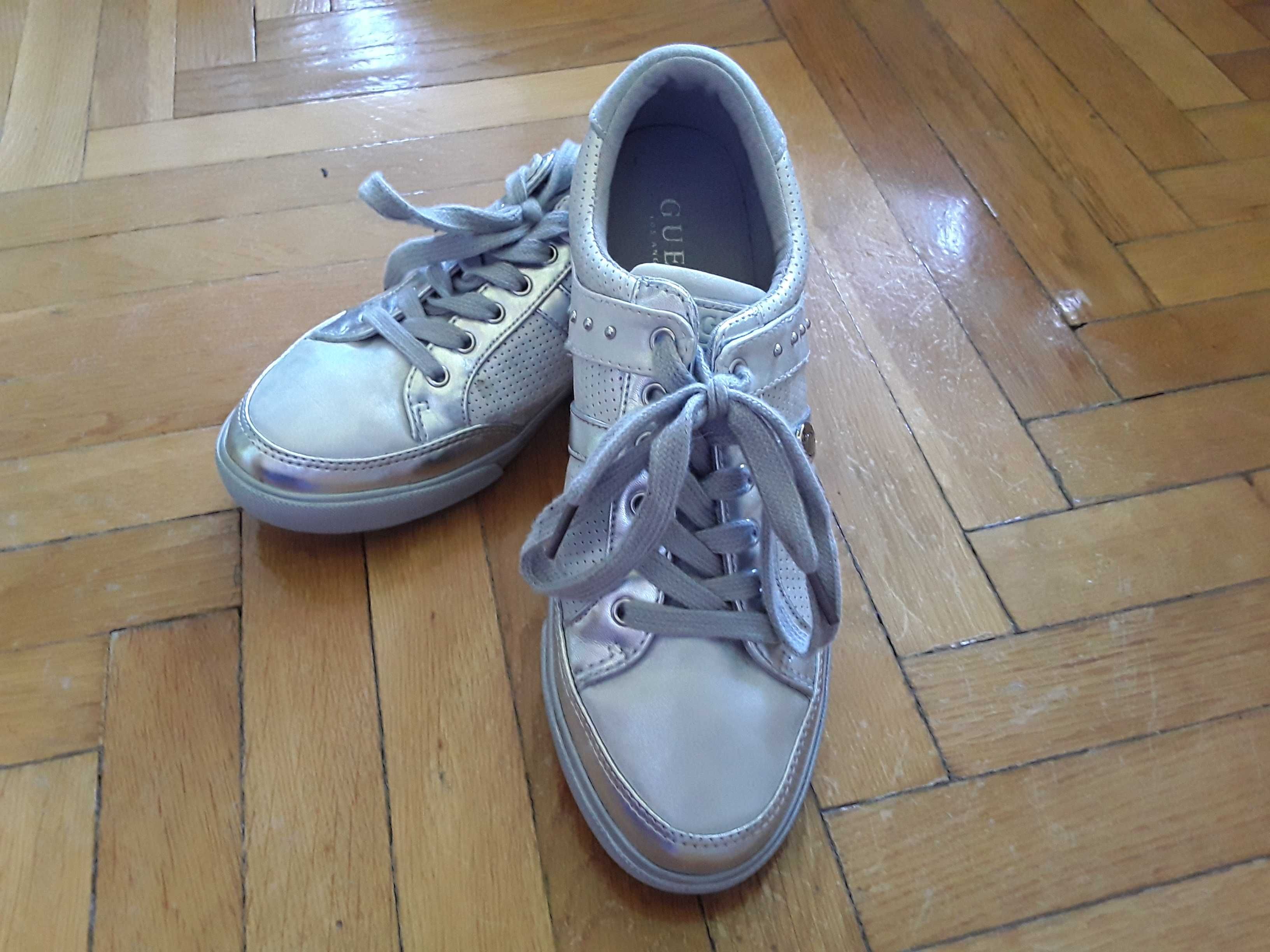 Półbuty damskie sneakersy Guess rozm. 39