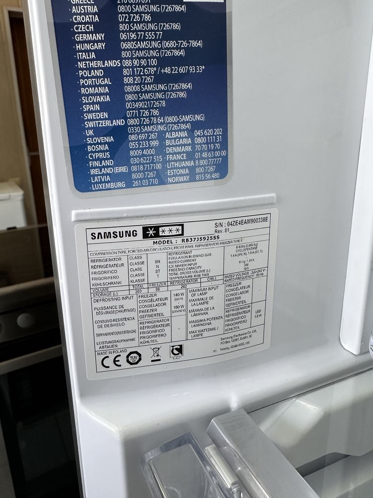 Холодильник Samsung no frost