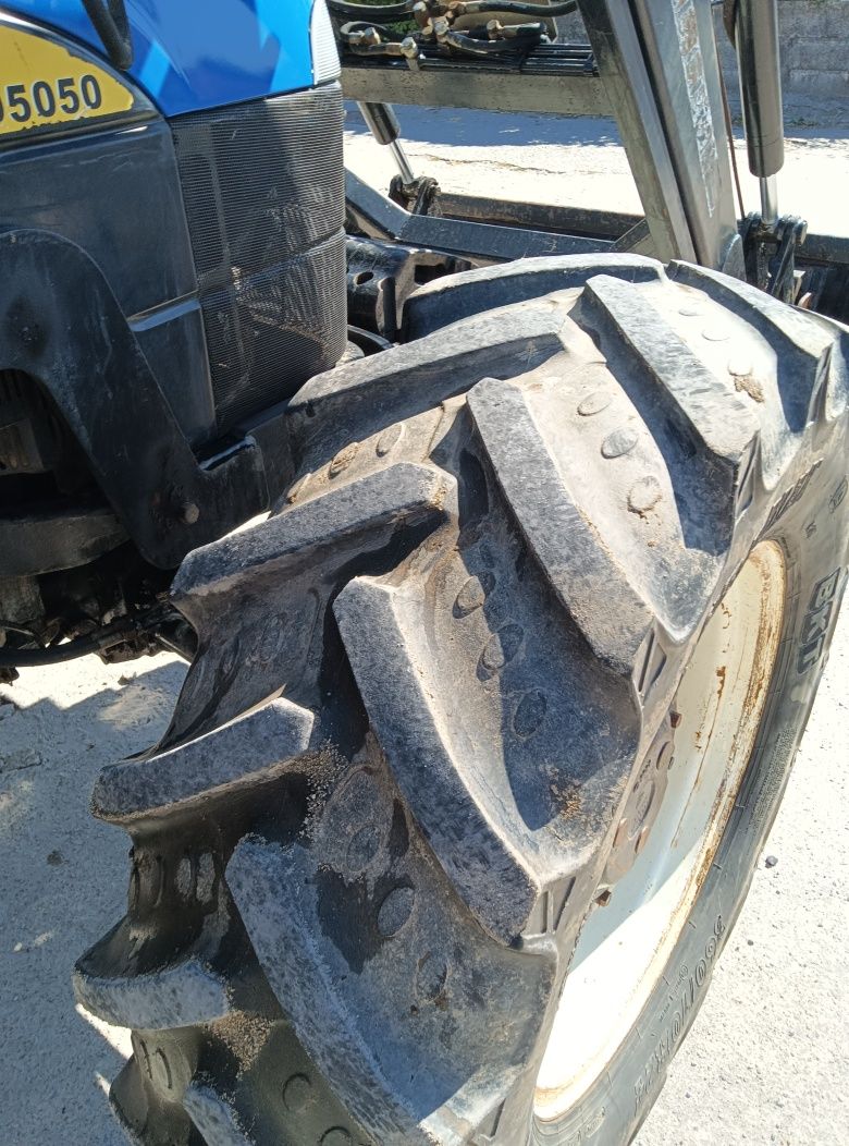 Vendo tractor newohlland TD5050