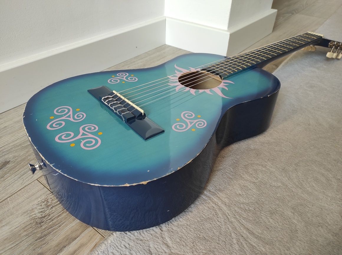 Gitara Stagg LC12-Sky dla dziewczynki
