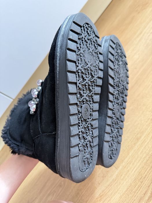 Зимові чорні уги