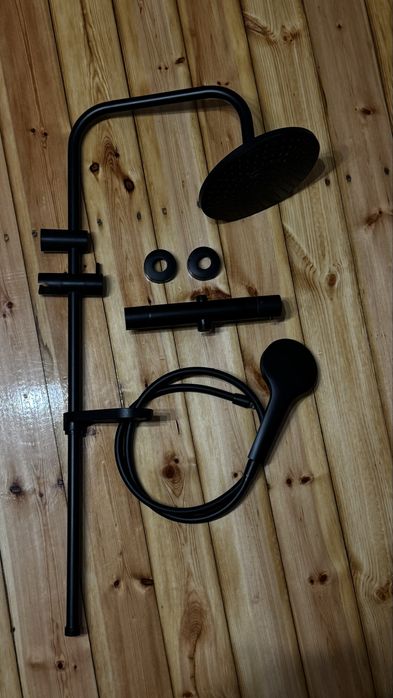 Zestaw prysznicowy MEXEN KX05 czarny z termostatem