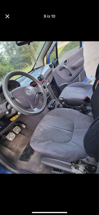 Машина Мерседез бенз а клас