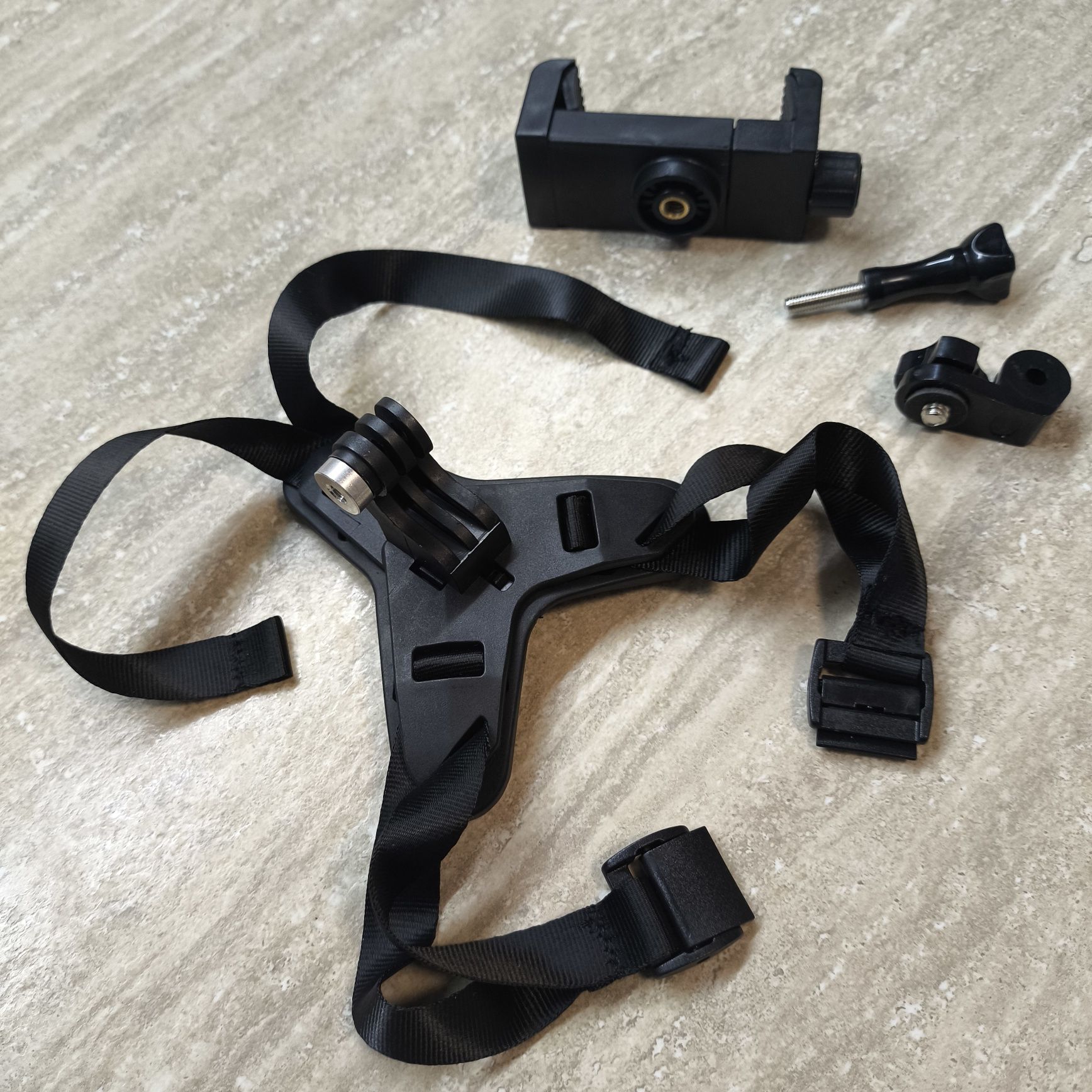 Кріплення для екшн камер GoPro Hero та смартфонів на мотошолом.