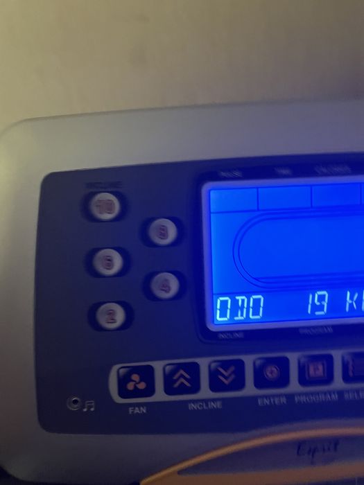 Професійна Бігова доріжка Esprit ct100