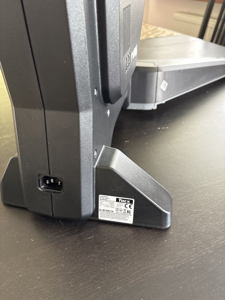 Trenażer Tacx Flux S Smart