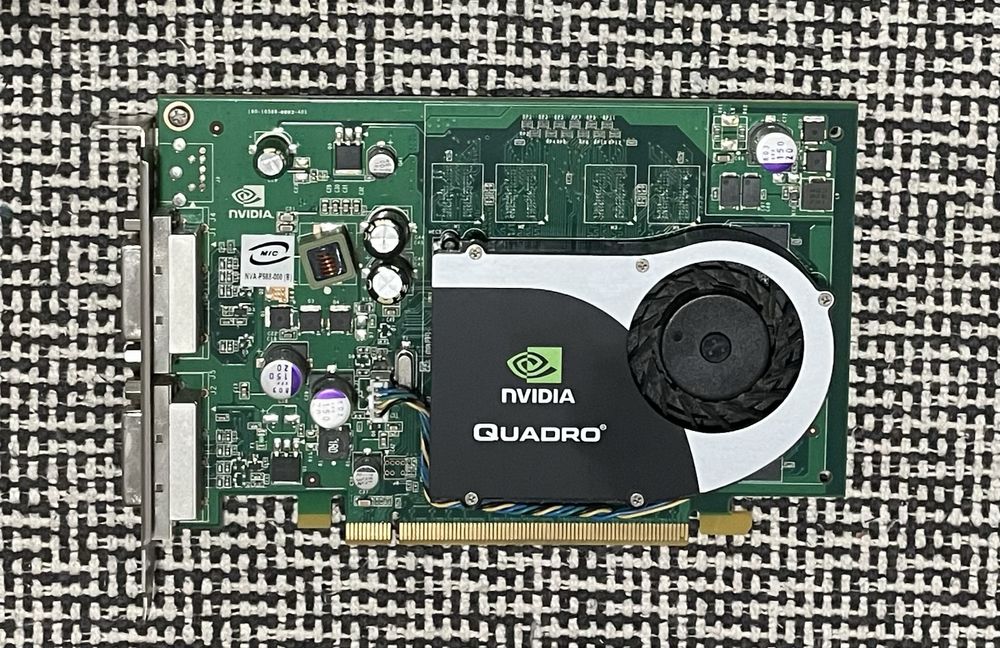 Placa Gráfica Profissional NVIDIA QUADRO FX 370