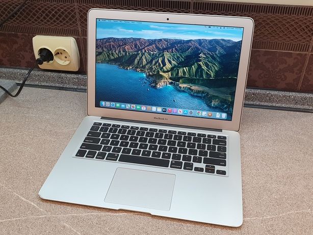 Apple MacBook Air 13 2013 (Core i5, 4Gb, 128Gb SSD, 8 часов)