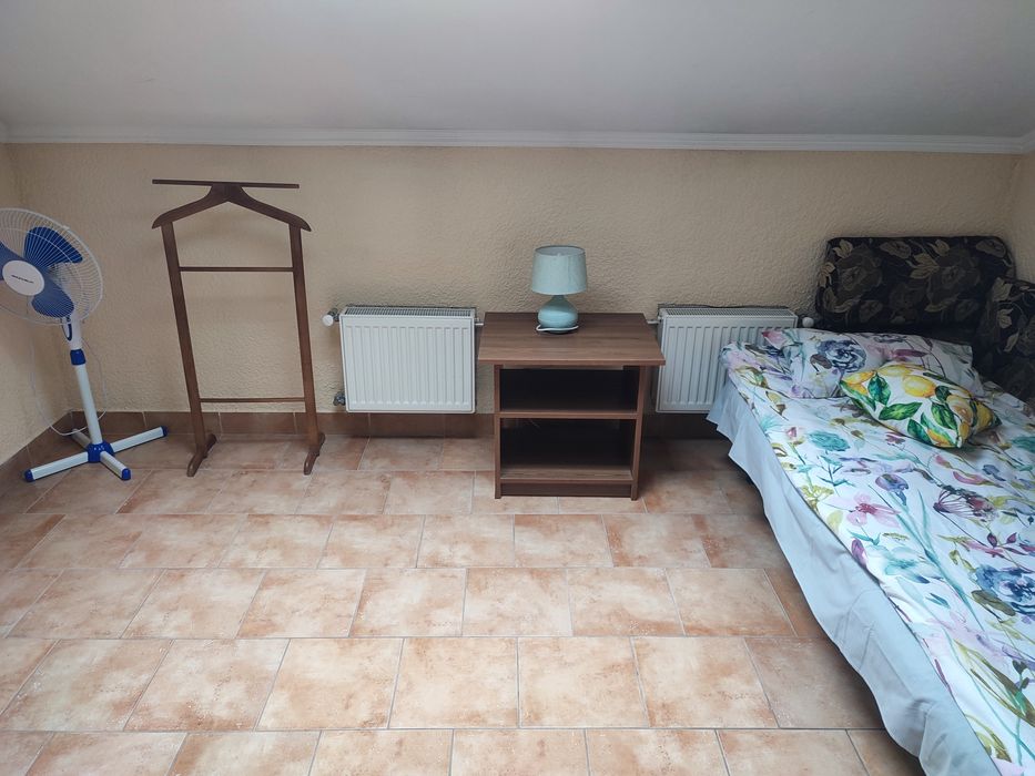 DOBA - ЦЕНТР  1кім. 5-6 місць. Завжди тепла !