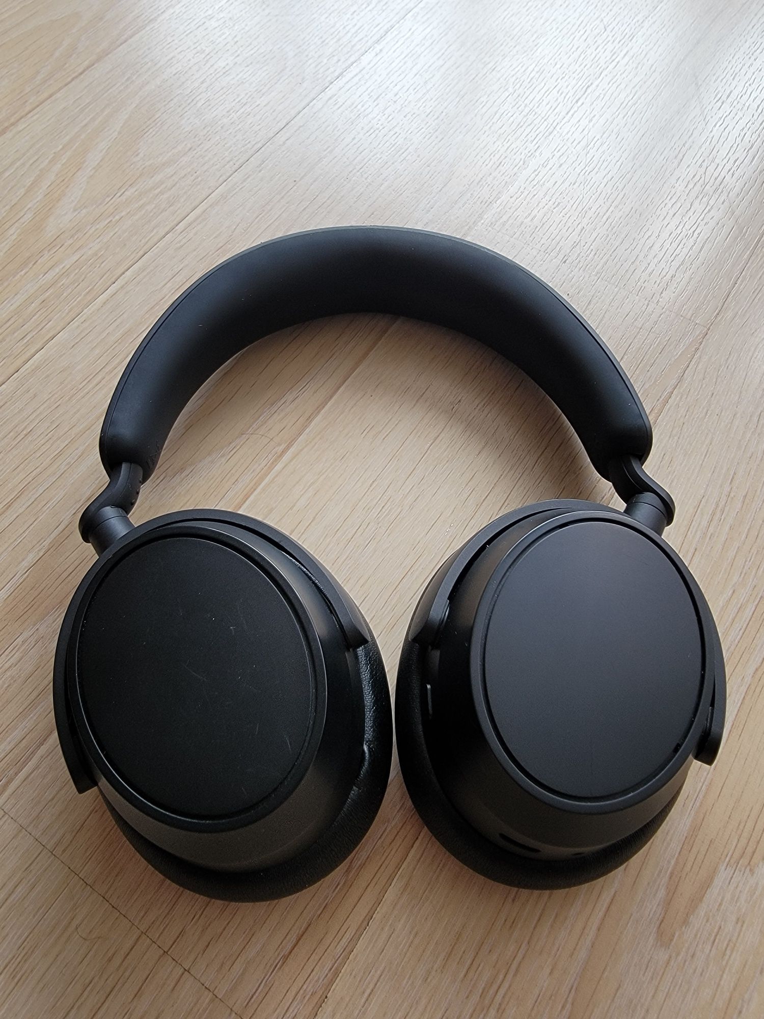 Топові Sennheiser accentum plus