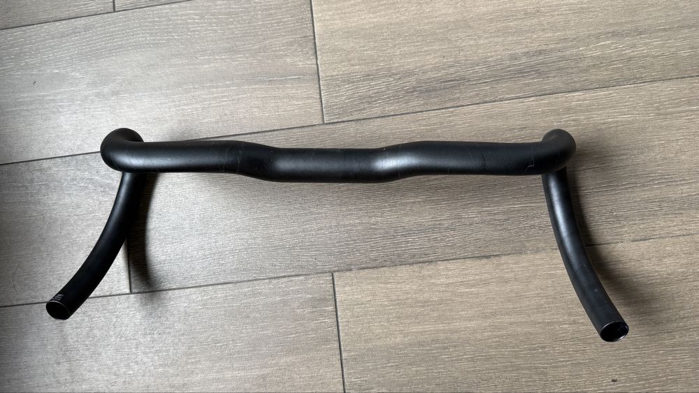 Kierownica gravel Raymon alloy, średnica 31.8mm , szerokość 420mm