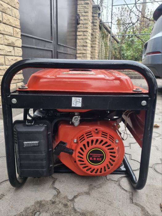 Генератор бензиновый 2,5 кВт