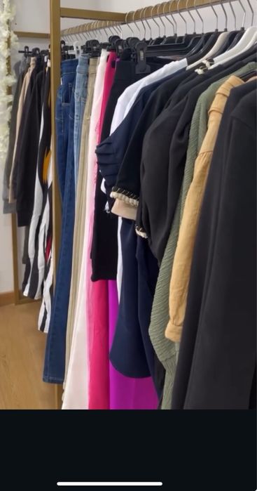 Lote roupa e calçado