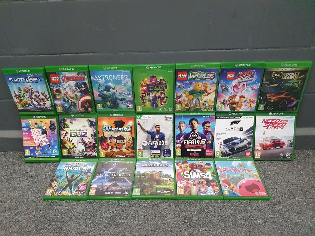 Xbox one S 1000gb + 2pady
