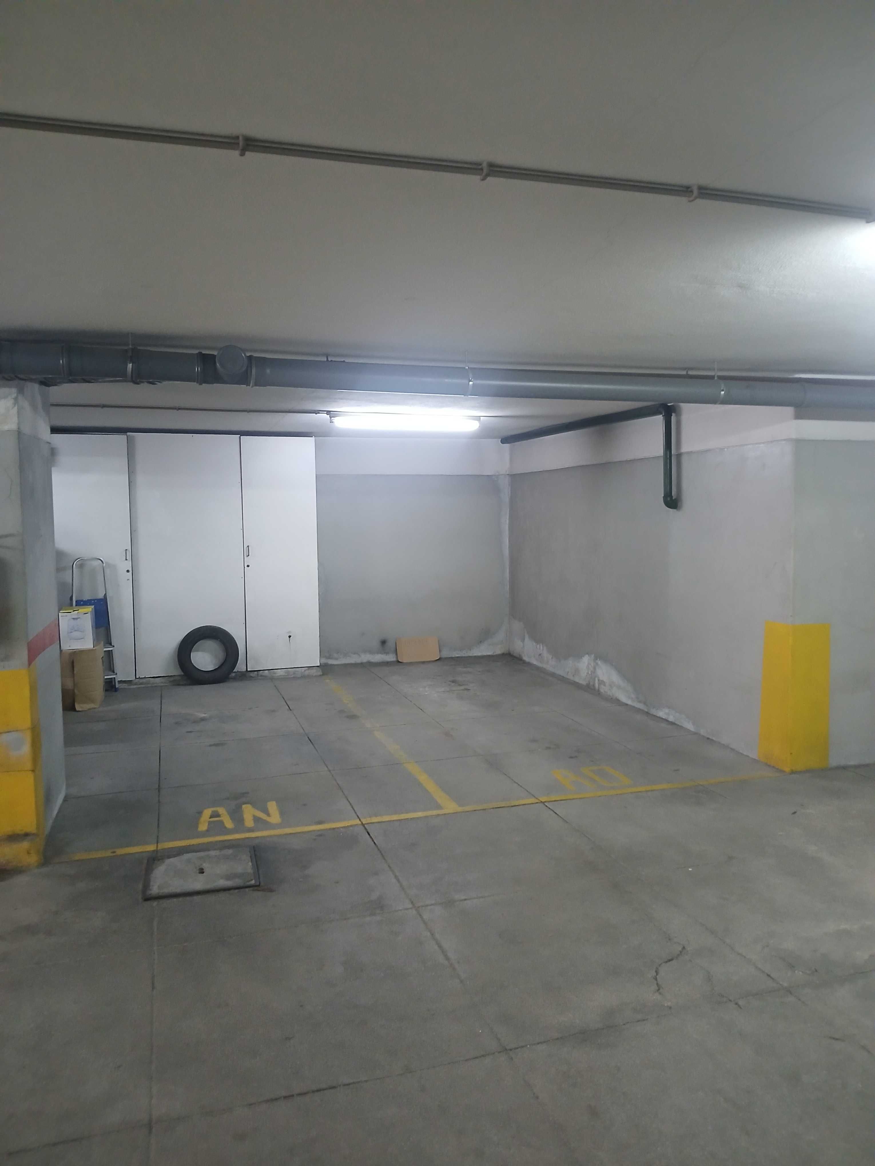 Arrenda-se Lugar de Garagem Paranhos Areosa Pólo Universitário