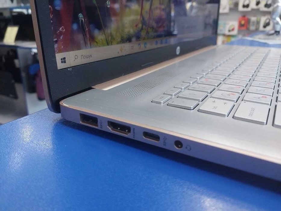 Ноутбук HP17-cn0045cr ( 2023року, стан ідеал.) Гарантія!