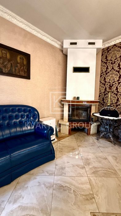 Будинок з новим ремонтом у центрі Гостомеля — укомплектований