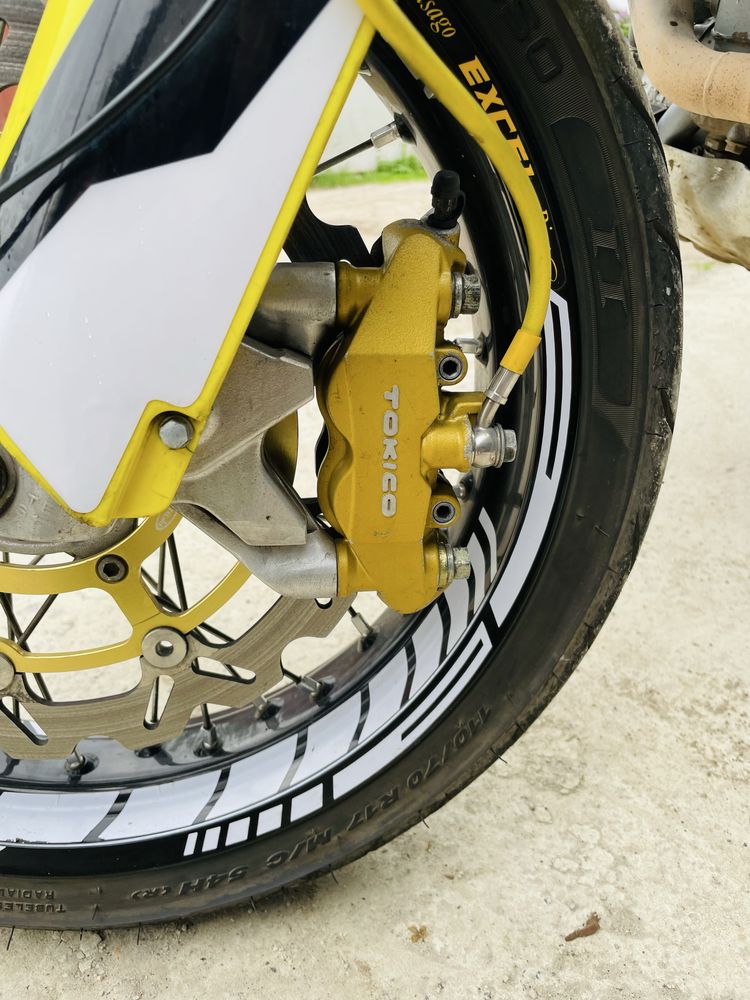 Suzuki DRZ 400 SM